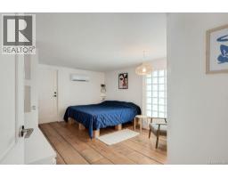 302 1407 Government St, Victoria, BC V8W1Z1 Photo 18