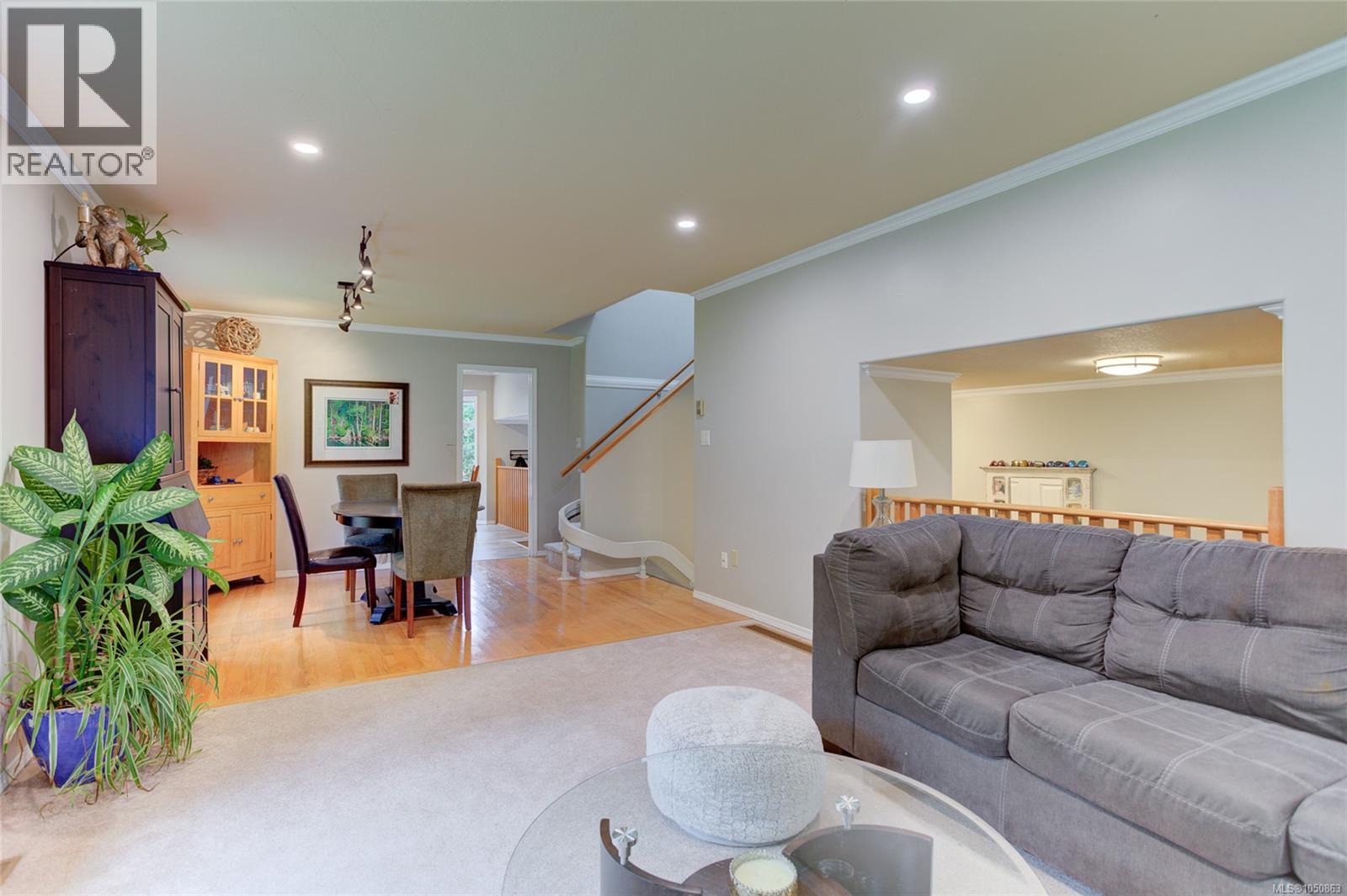 100 Elk Rd - Image 7