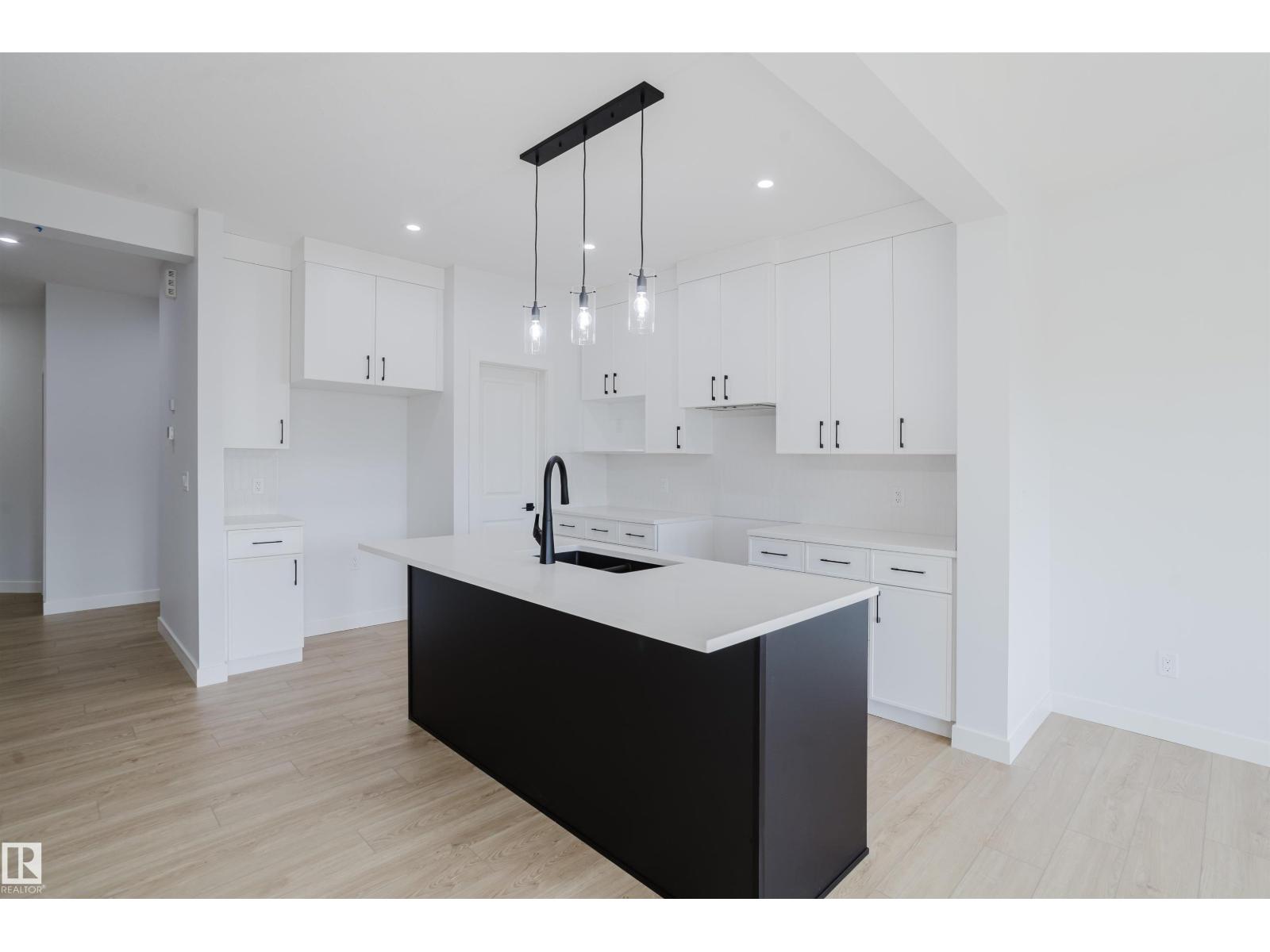 6215 29 AV SW - Image 13