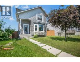 43 Covington Close NE - photo 1