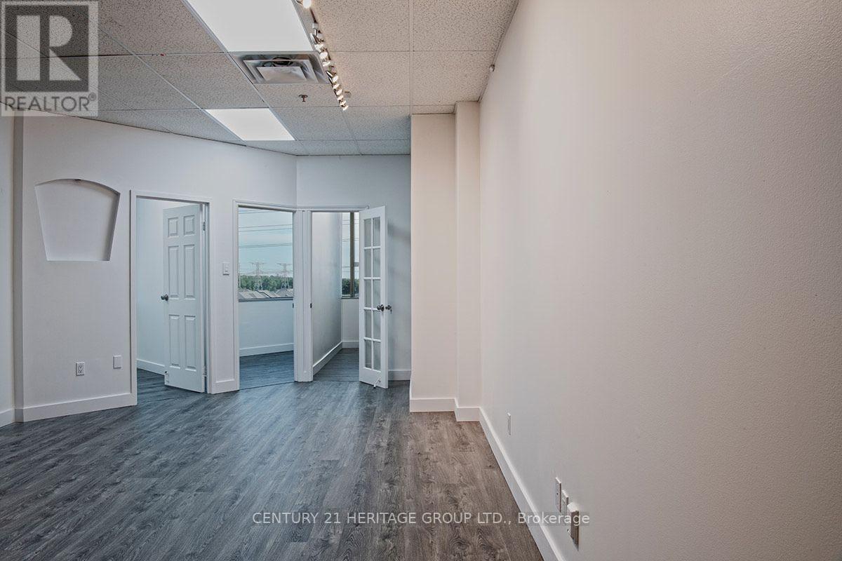 PH09 - 330 HIGHWAY 7 E, Richmond Hill (Doncrest)