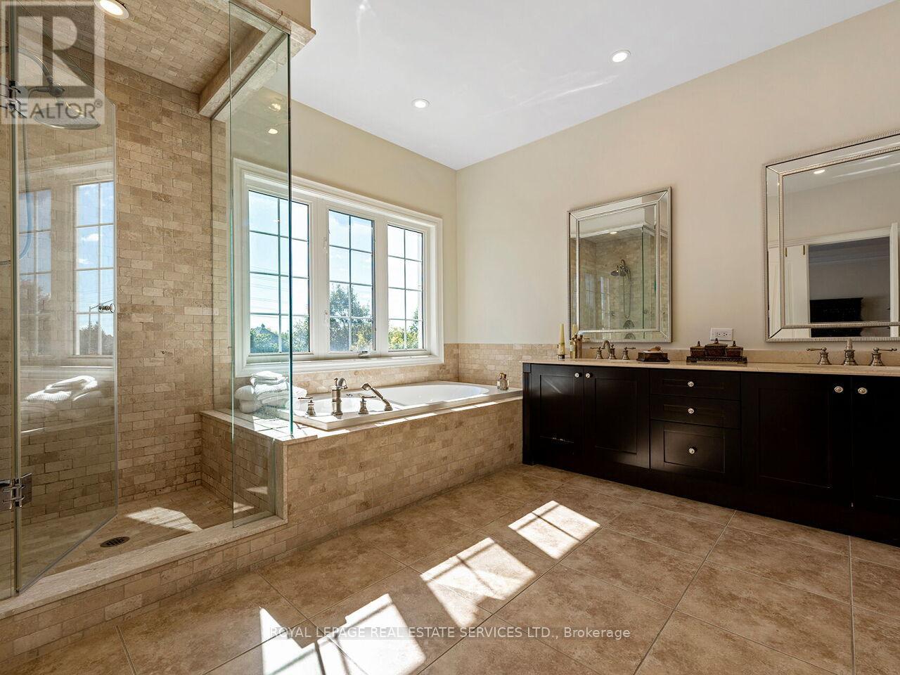 11 Beauvista Court, Vaughan, ON photo 20