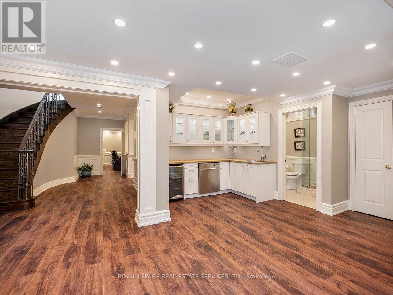 11 BEAUVISTA COURT - 35