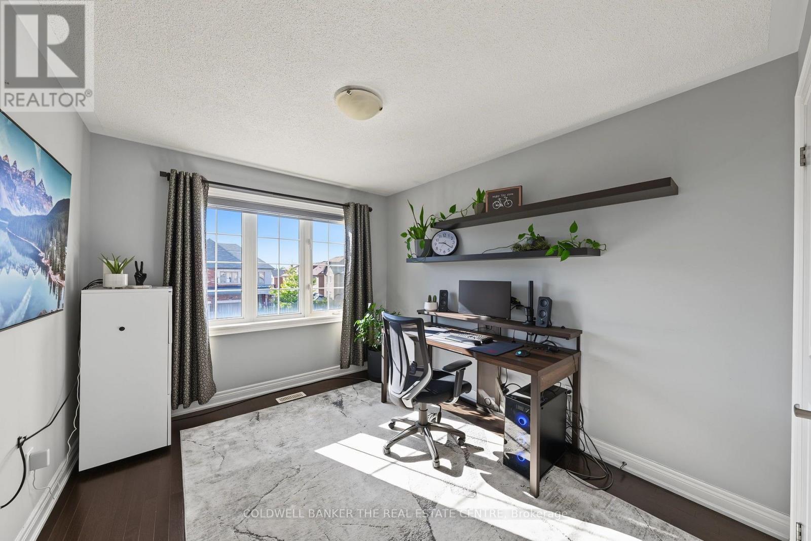 705 Yarfield Crescent, Newmarket, ON photo 20