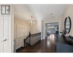 705 Yarfield Crescent, Newmarket, ON L3X0H4 Photo 14