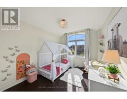 705 Yarfield Crescent, Newmarket, ON L3X0H4 Photo 19