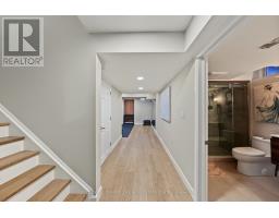 705 Yarfield Crescent, Newmarket, ON L3X0H4 Photo 21