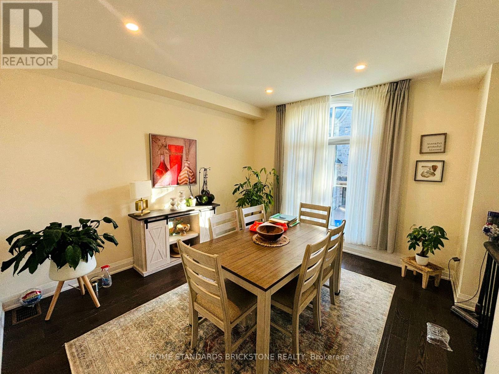 52 DUNCOMBE LANE - 9