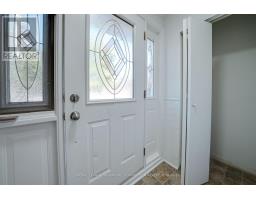 Upper Level - 166 Cherrywood Drive, Newmarket, ON L3Y2X7 Photo 18