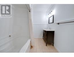 Upper Level - 166 Cherrywood Drive, Newmarket, ON L3Y2X7 Photo 30