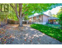 Upper Level - 166 Cherrywood Drive, Newmarket, ON L3Y2X7 Photo 40