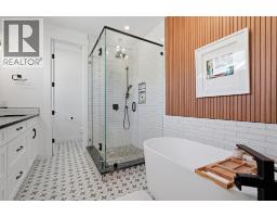 736 35 Street NW - photo 19