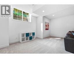 736 35 Street NW - photo 29