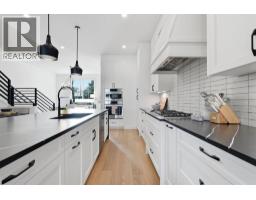736 35 Street NW - photo 10