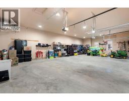 24009 Meadow Drive, Rural Rocky View County, AB T3R1A7 Photo 42