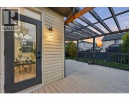 140 West Creek Pond, Chestermere, AB T1X1H4 Photo 23