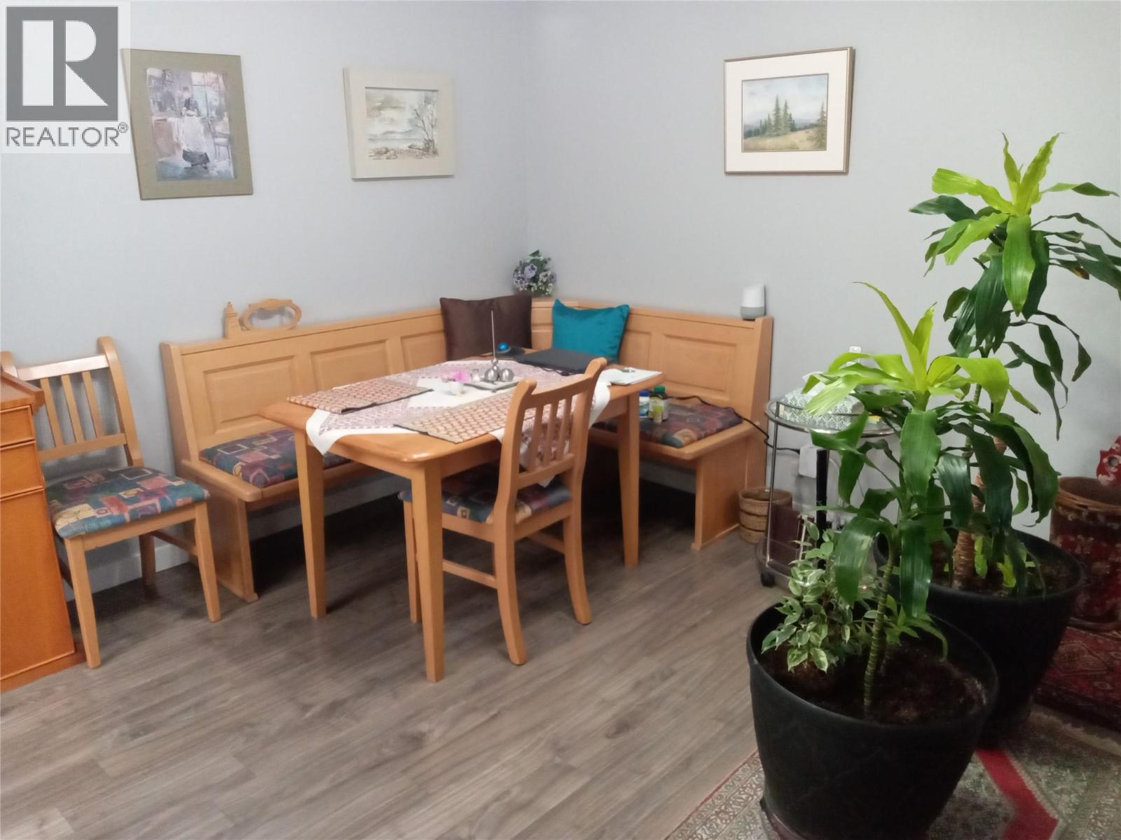#401 272 Green Avenue - 4
