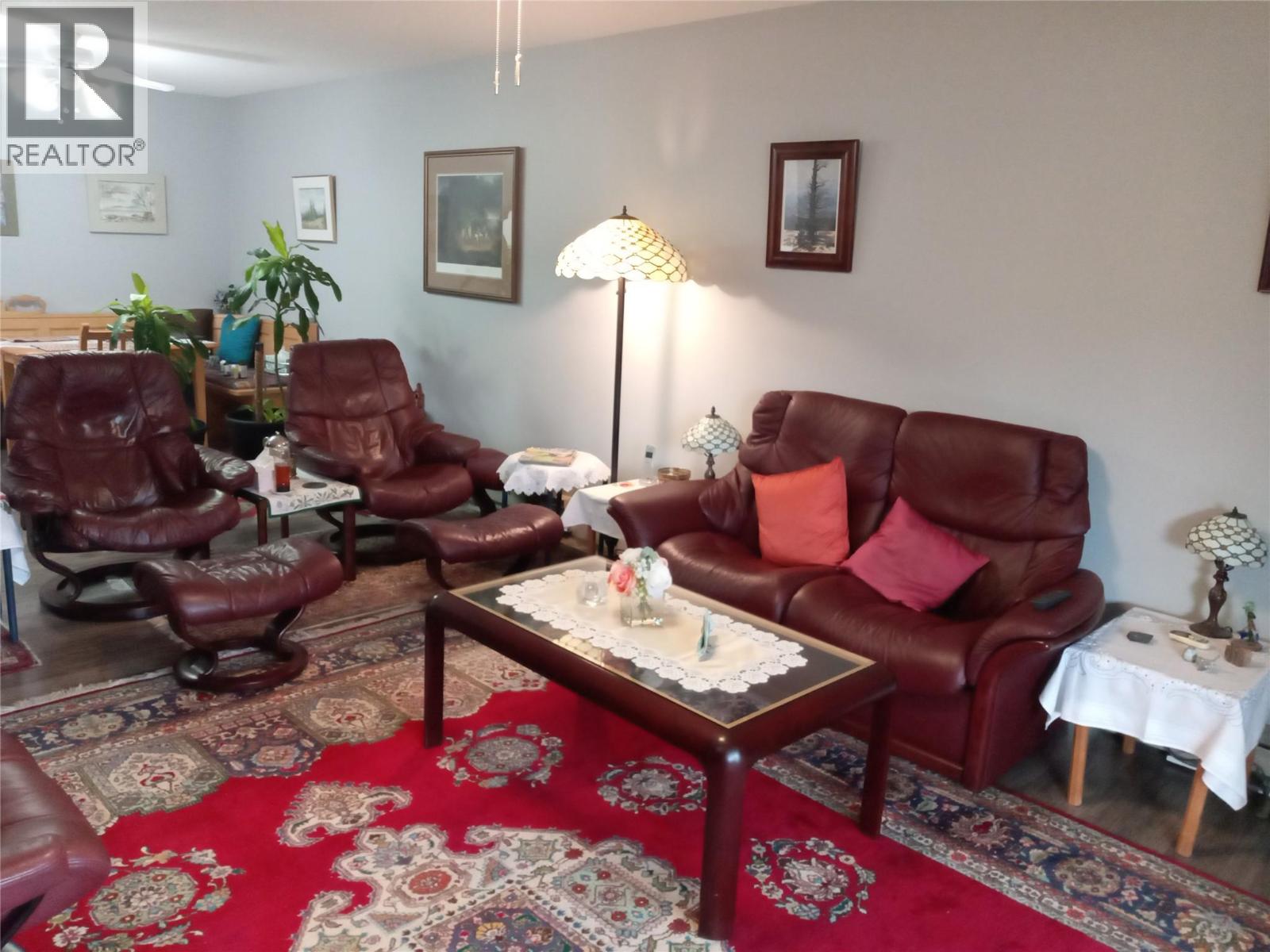 #401 272 Green Avenue - 6