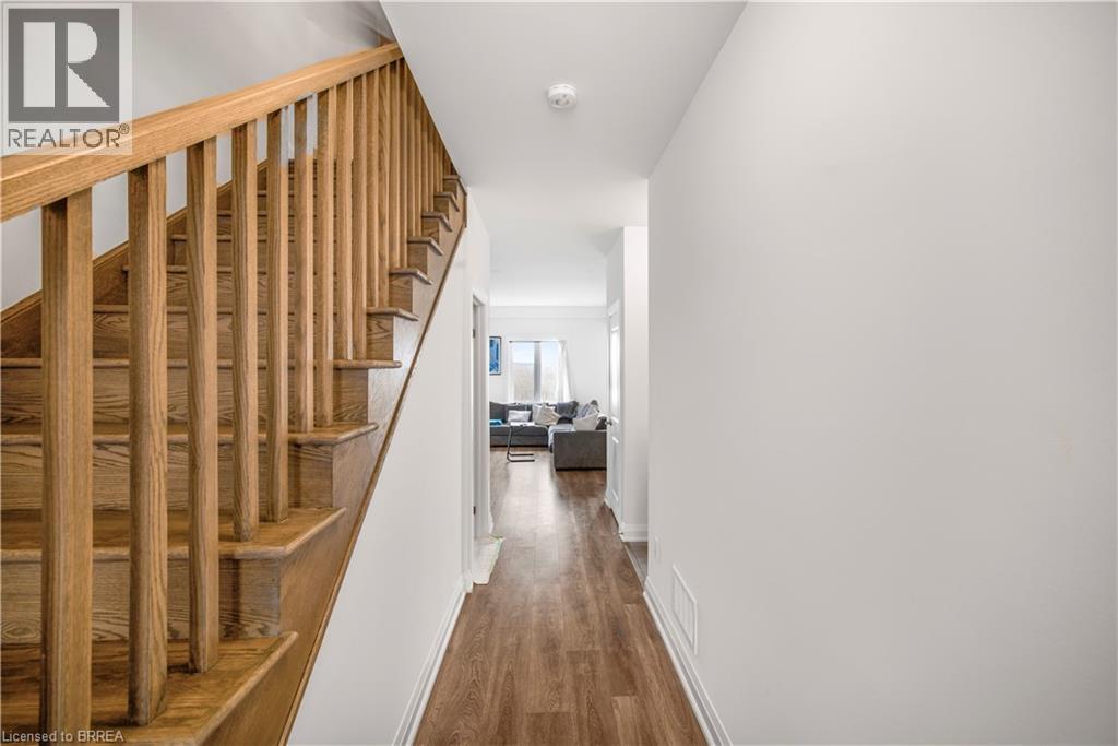 620 COLBORNE Street W Unit# 41 #MAIN & UPPER, Brantford — photo 2