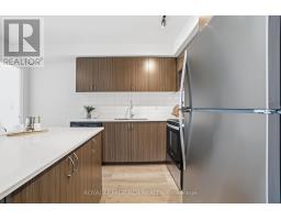 808 - 58 Lakeside Terrace, Barrie, ON L4M0L5 Photo 6