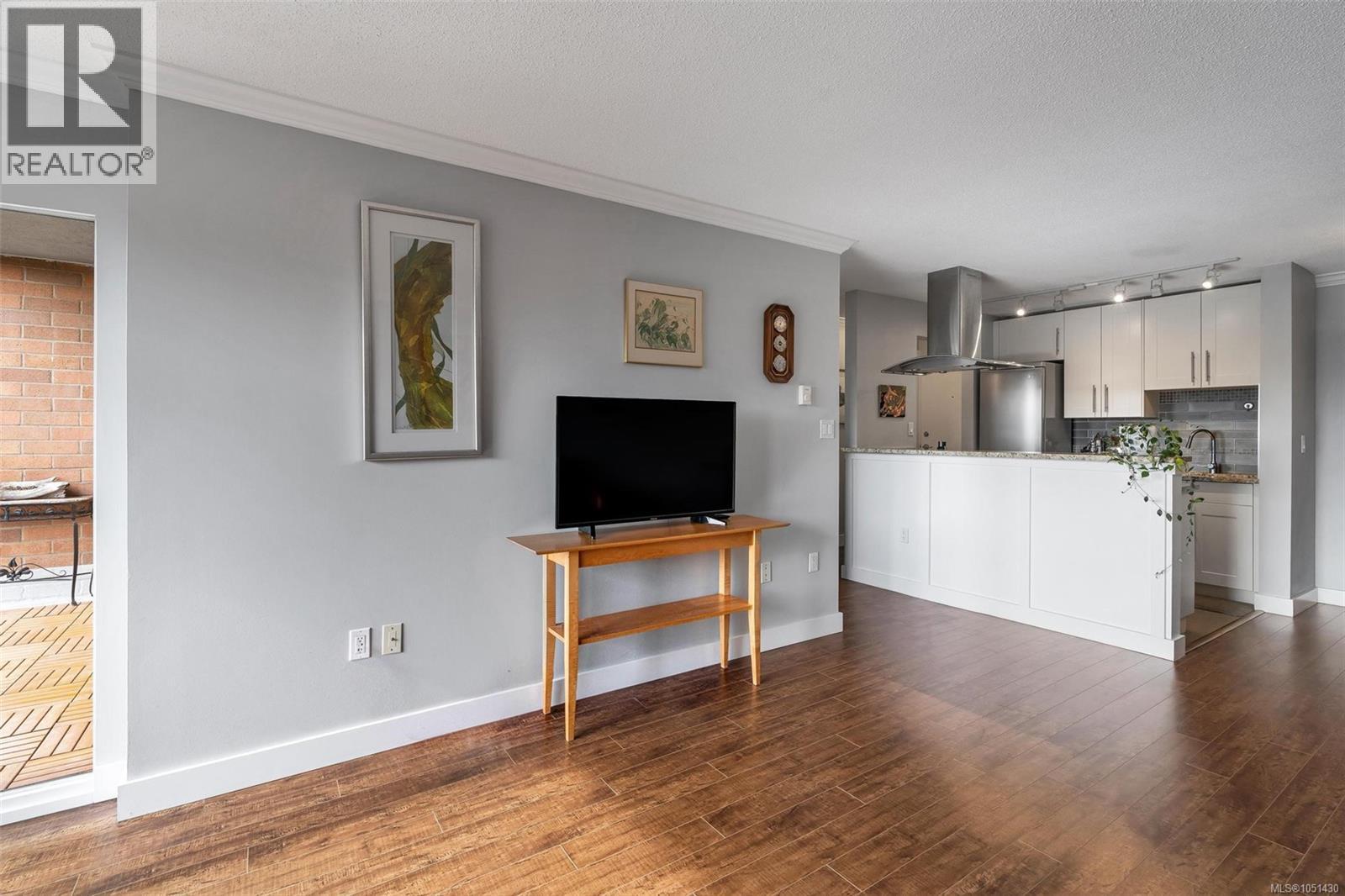 403 105 Gorge Rd E, Victoria