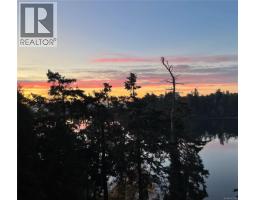 403 105 Gorge Rd E, Victoria, BC V9A1L1 Photo 11