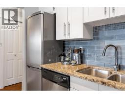 403 105 Gorge Rd E, Victoria, BC V9A1L1 Photo 14