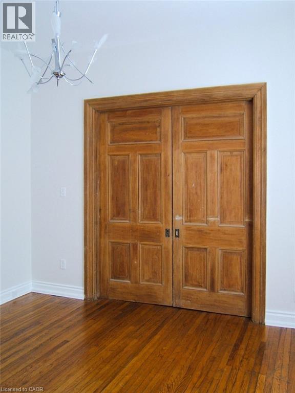 282 Hess Street South — photo 35