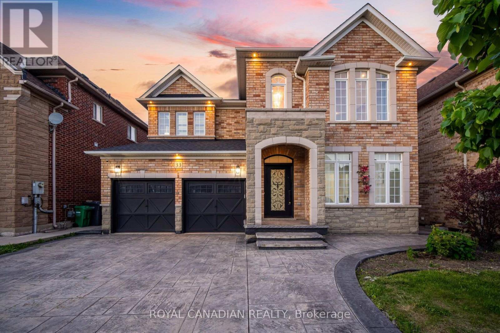 33 RUBYSILVER DRIVE, Brampton (Vales of Castlemore)