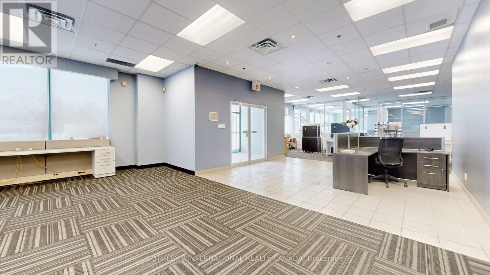 180 TRADERS BOULEVARD E, Mississauga (Gateway) — photo 2