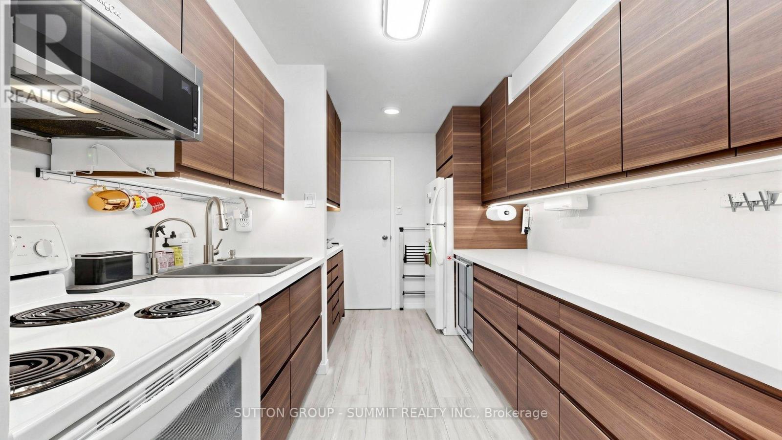 228- 2095 ROCHE Court North, Mississauga, ON photo 12