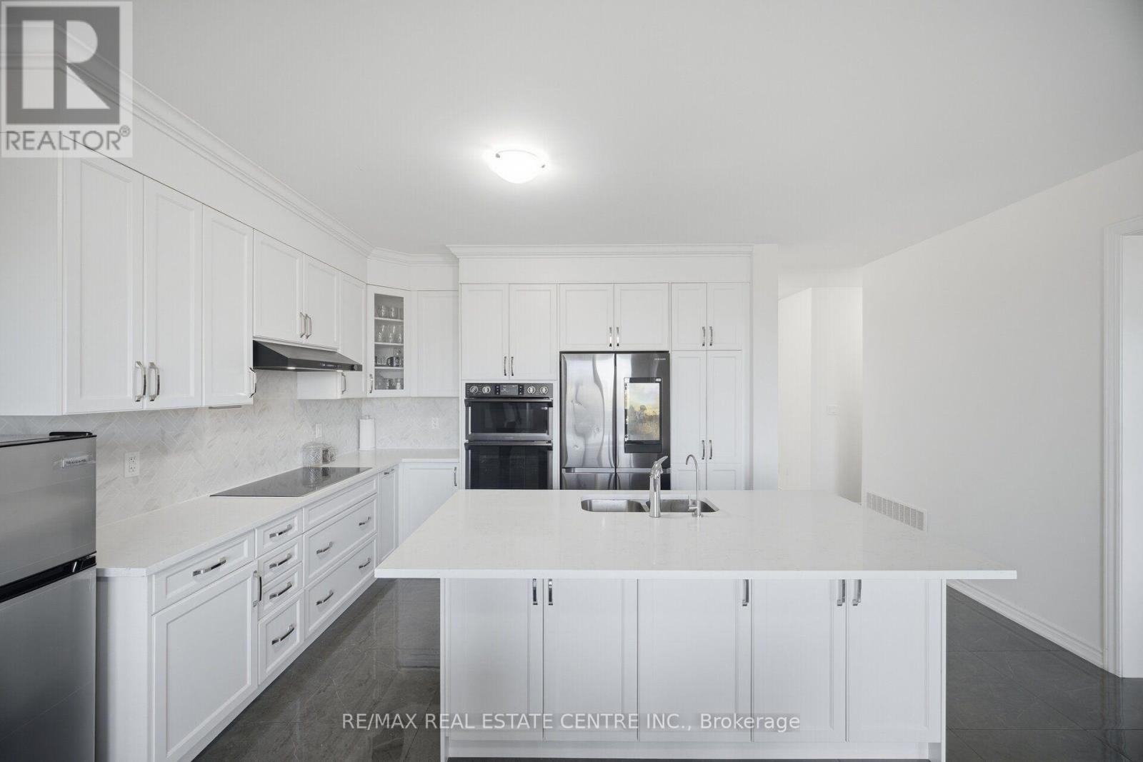 30 Tiger Crescent, Brampton, ON photo 12