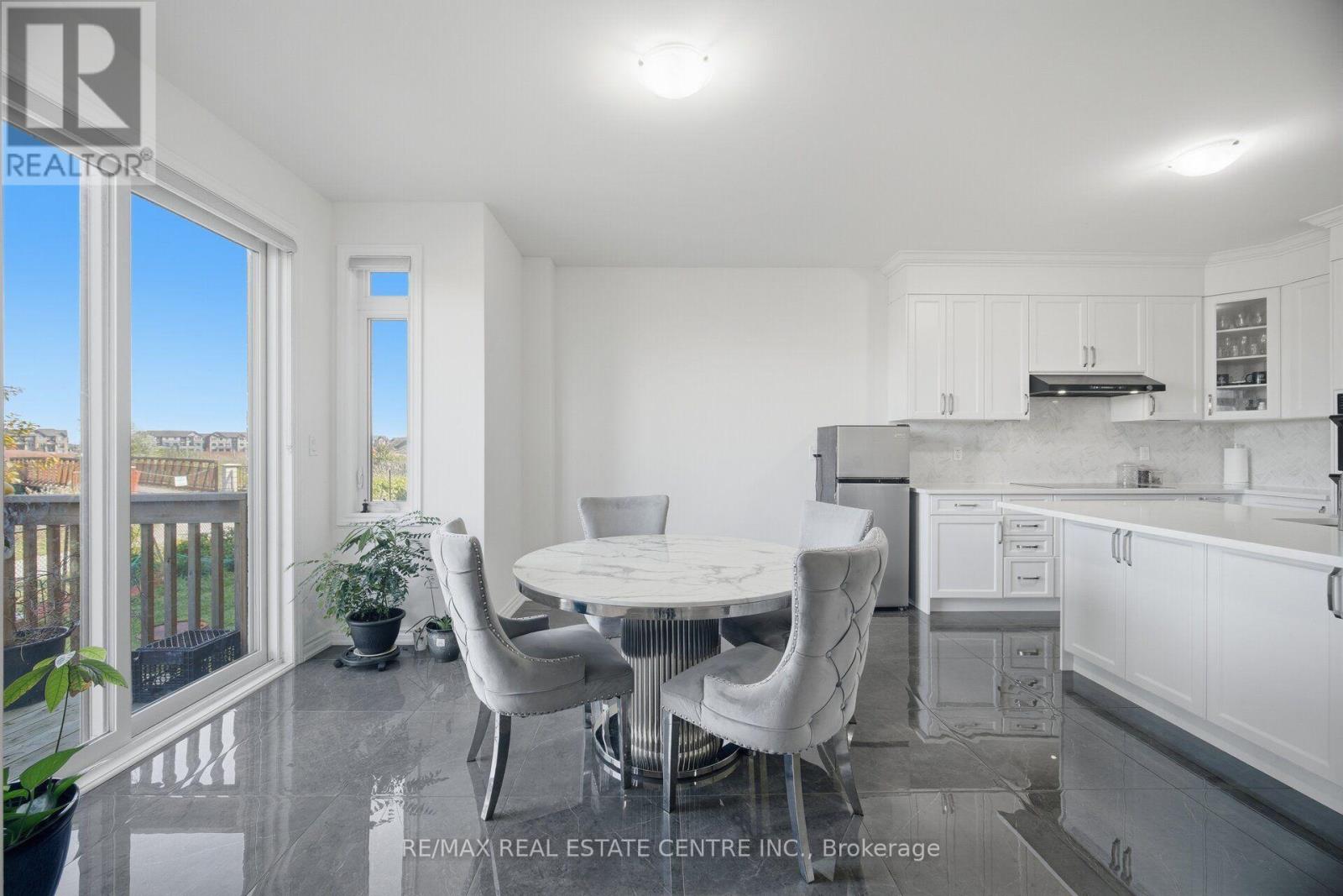 30 Tiger Crescent, Brampton, ON photo 17