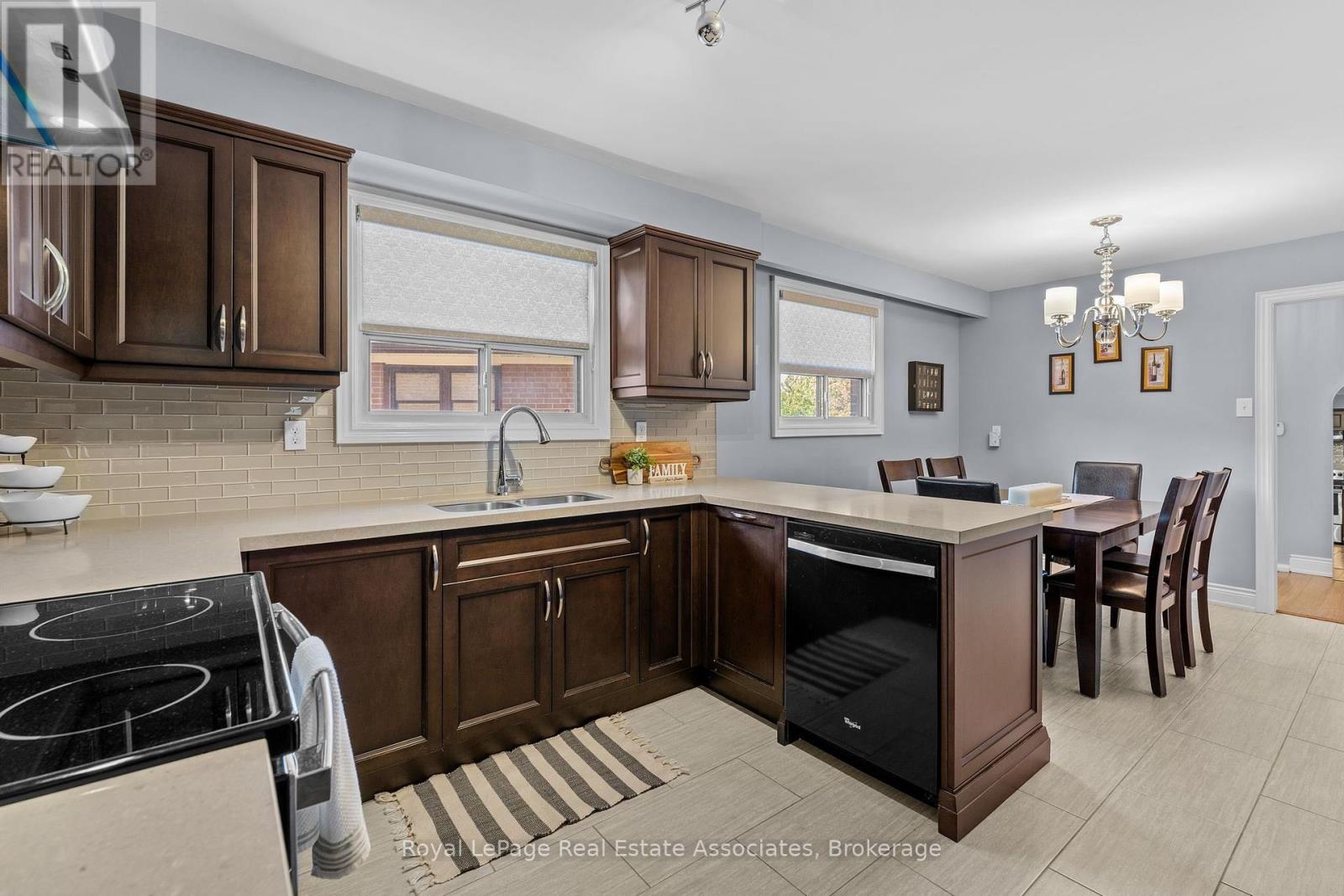 20 HONEYWOOD ROAD - 21