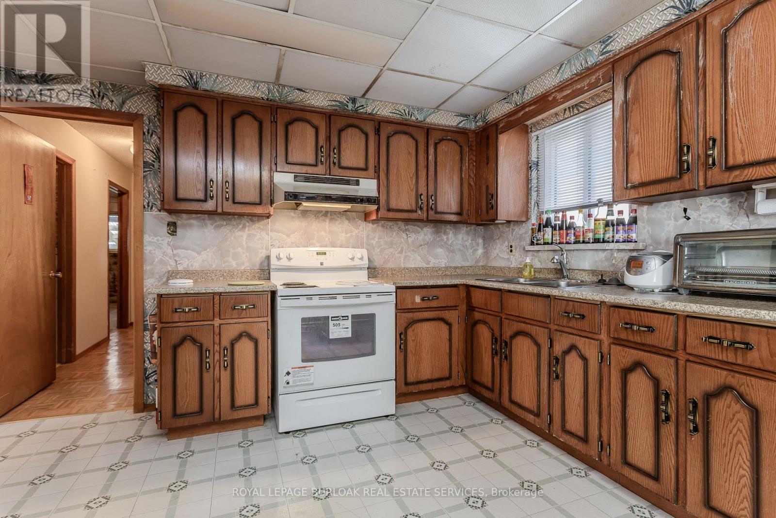 353 Enfield Road, Burlington, ON photo 18