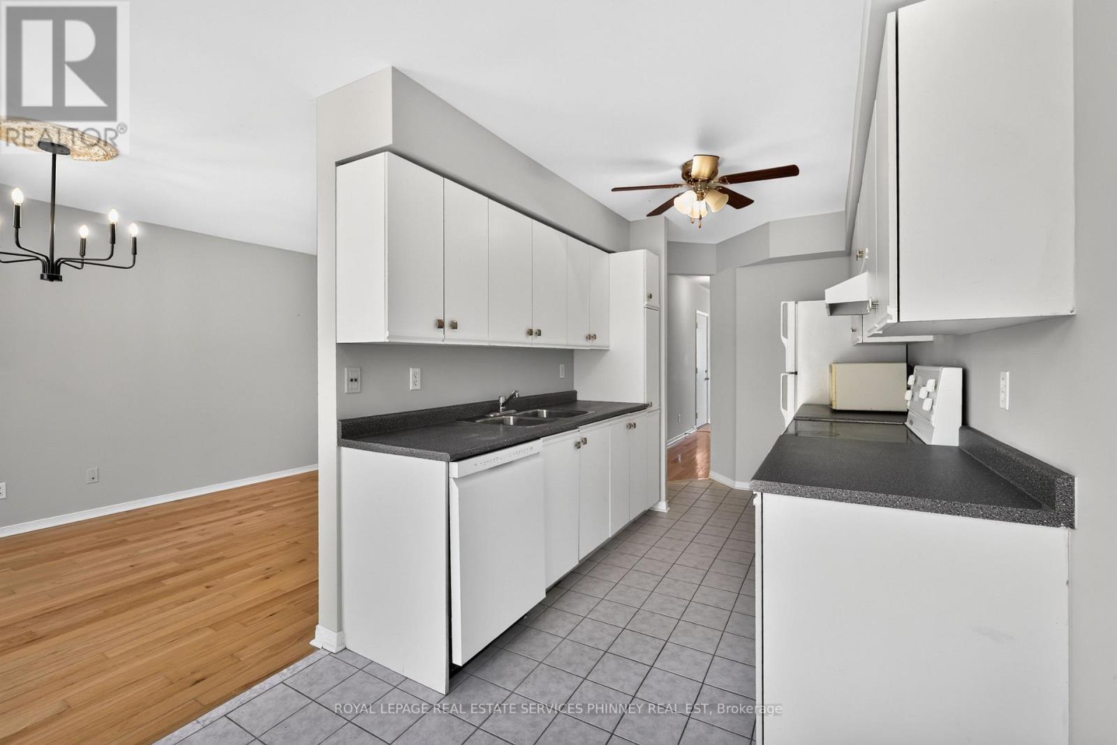 #27 819 VILLAGE GREEN BOULEVARD - 13