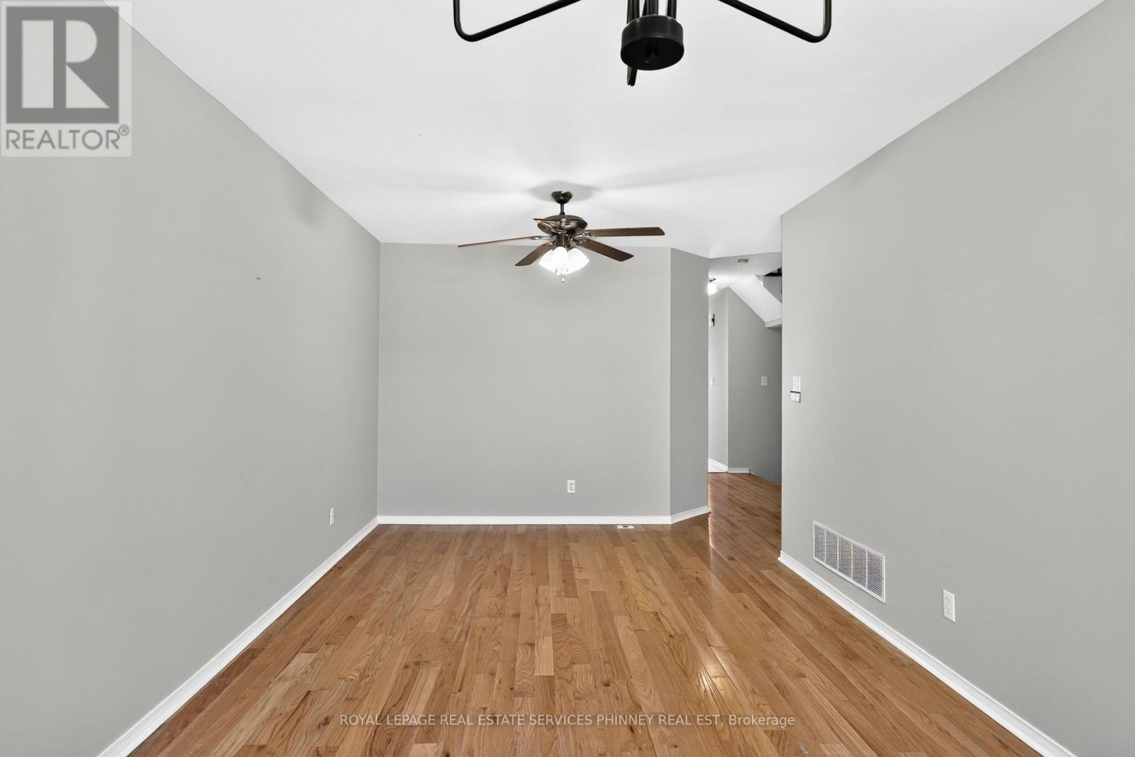 27- 819 Village Green Boulevard, Mississauga, ON photo 9