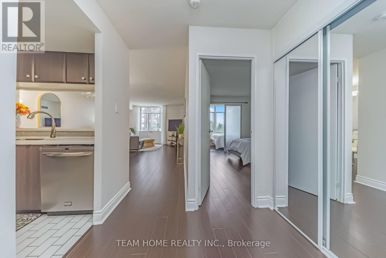 604- 300 Webb Drive, Mississauga, ON photo 11
