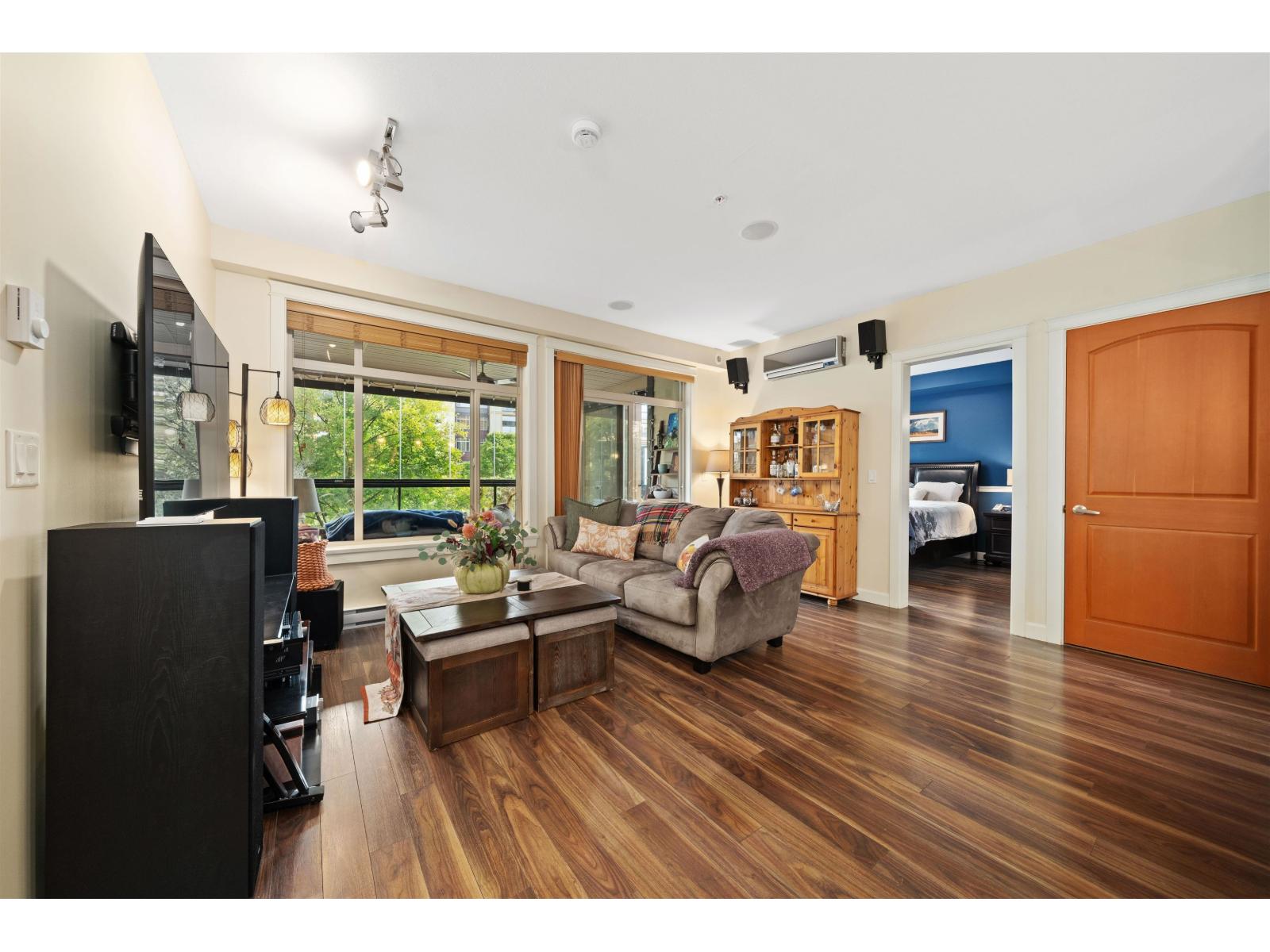 208 2860 TRETHEWEY STREET, Abbotsford