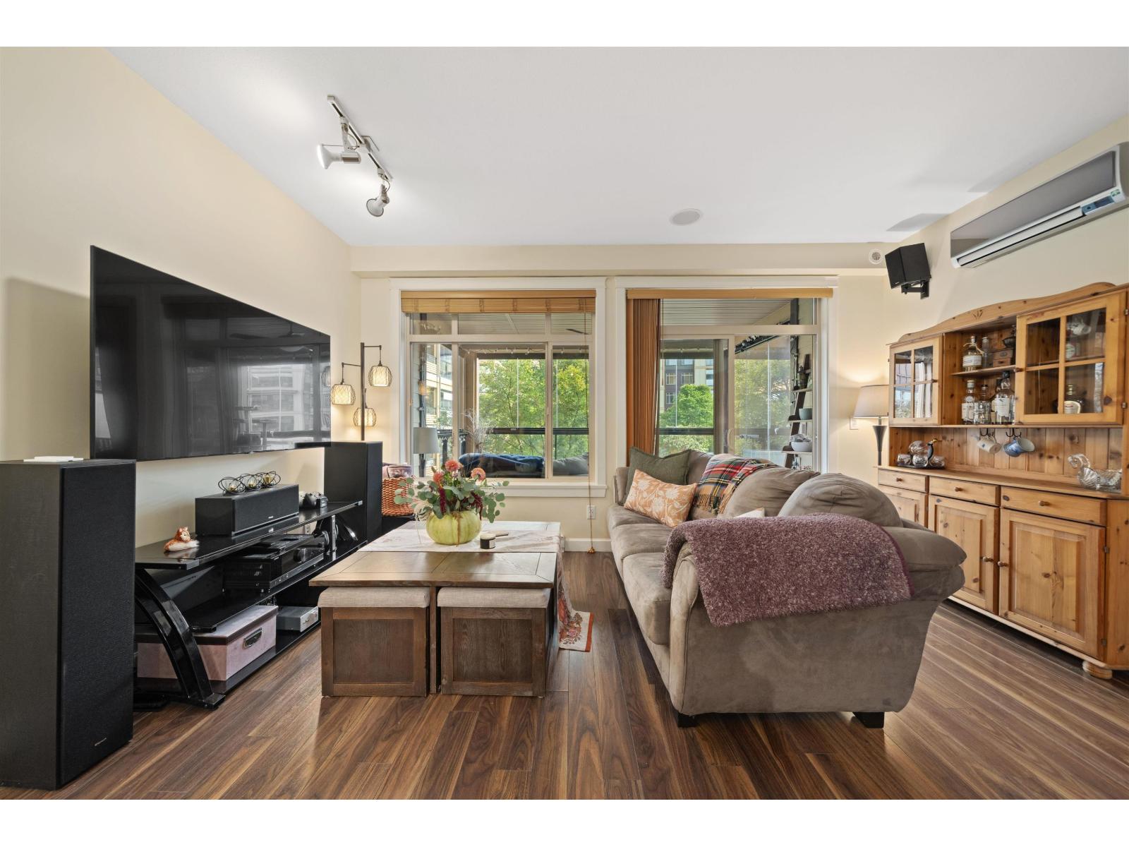 208 2860 TRETHEWEY STREET, Abbotsford