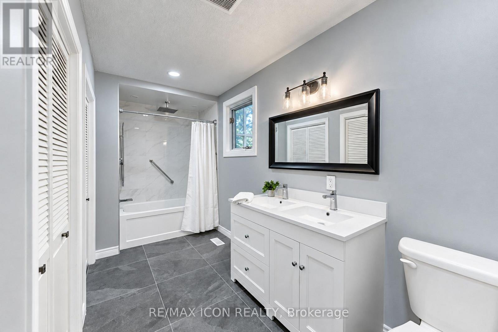64 Lowrey Avenue South, Cambridge, ON photo 20
