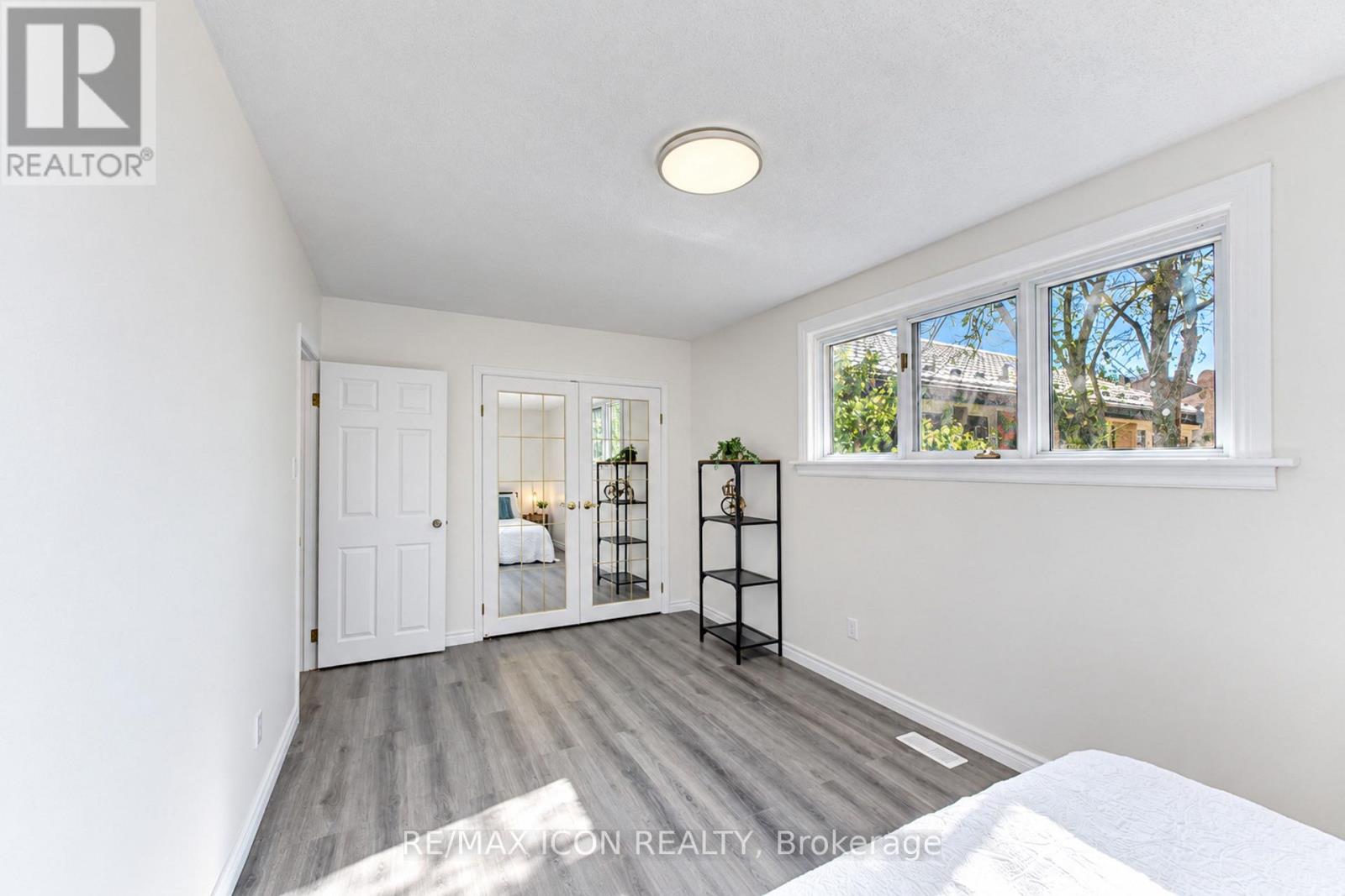64 Lowrey Avenue South, Cambridge, ON photo 25