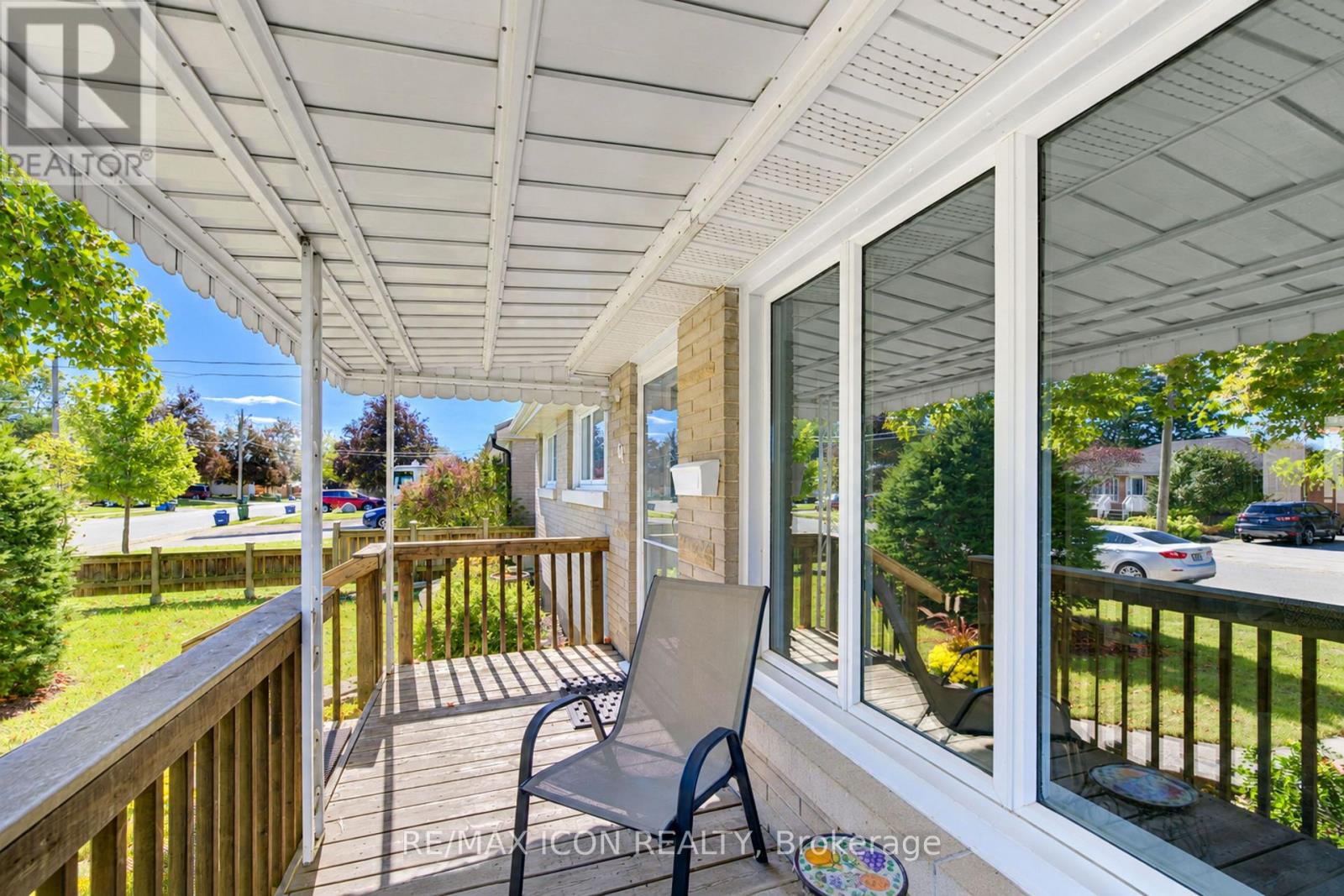 64 Lowrey Avenue South, Cambridge, ON photo 4