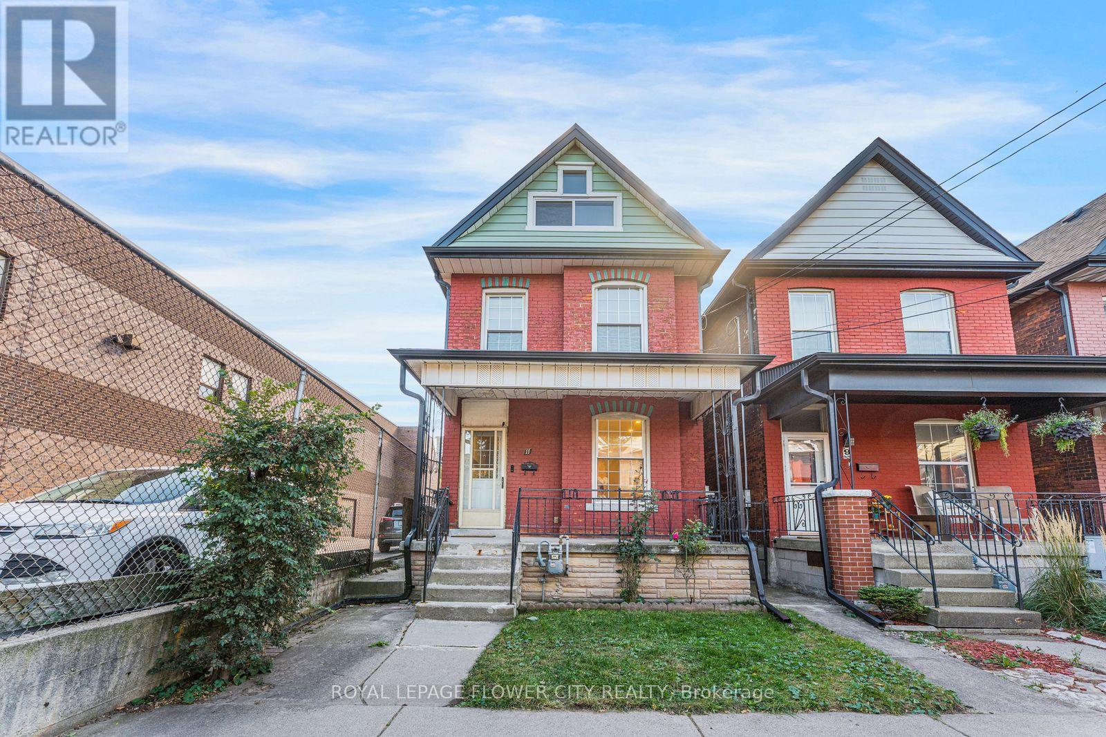 11 Mcneil Street, Hamilton, ON photo 2
