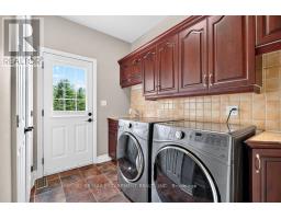 Laundry room - 110 Concession 11 Road E, Hamilton, ON L8B1H8 Photo 12