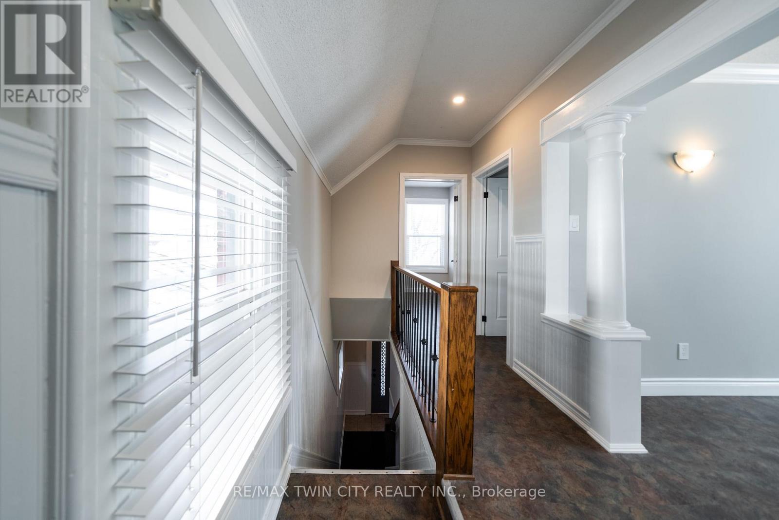 A - 76 RICHMOND STREET, Brantford — photo 4