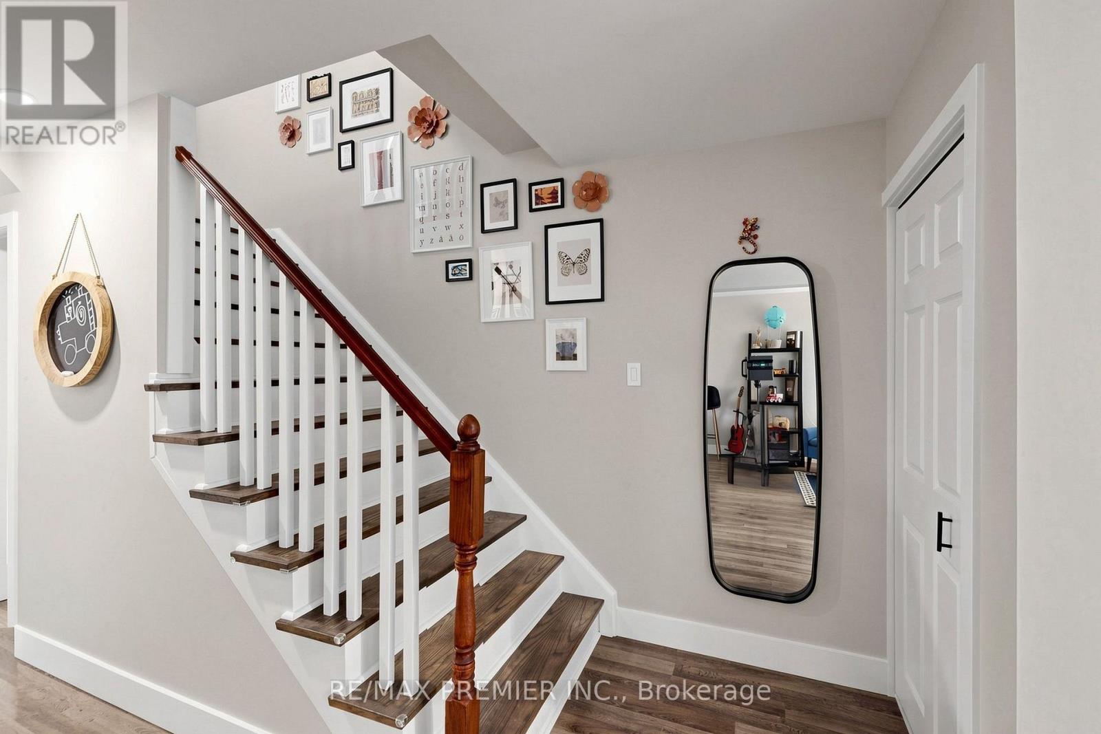 151 Moxley Court, Hamilton, ON photo 12