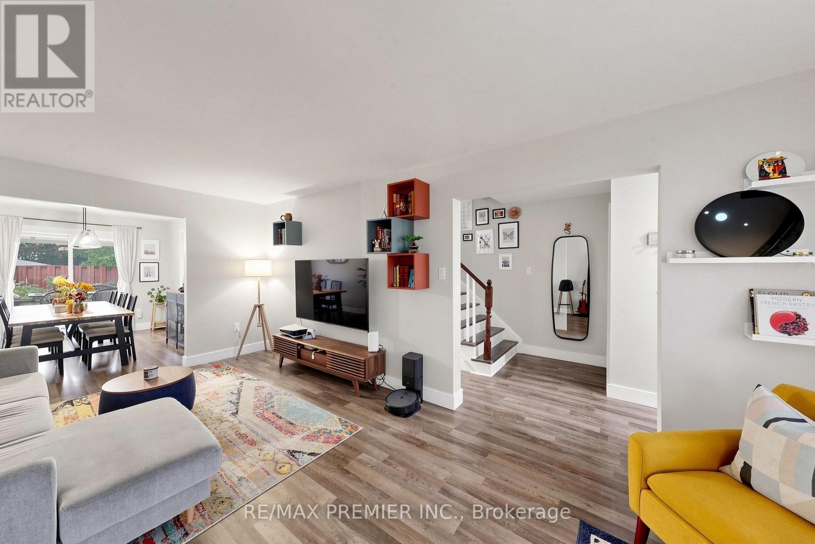 151 MOXLEY COURT - 4