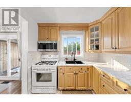 Kitchen - 151 Moxley Court, Hamilton, ON L8T4S2 Photo 8