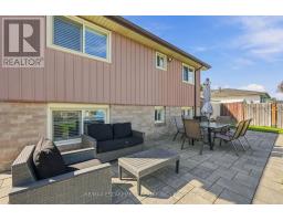 95 Chilton Drive, Hamilton, ON L8J1L8 Photo 24